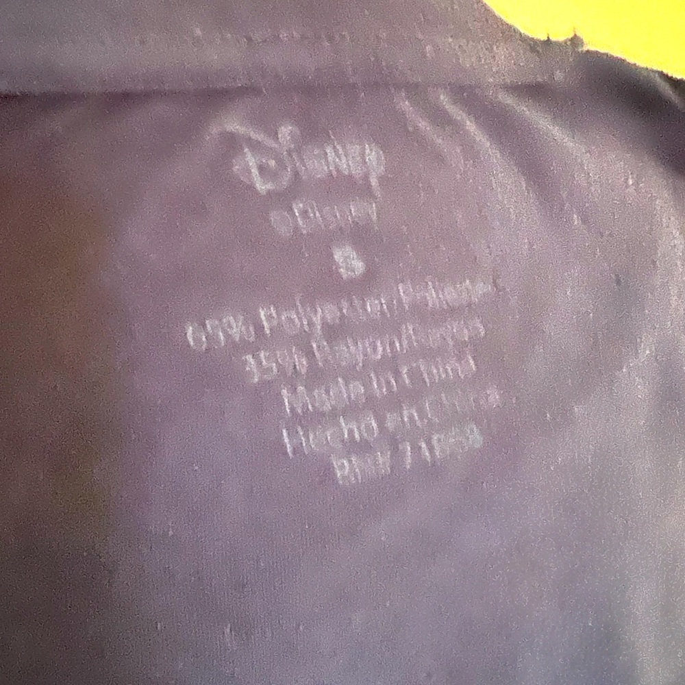 Disney grumpy Stitch t-shirt - Picture 4 of 5